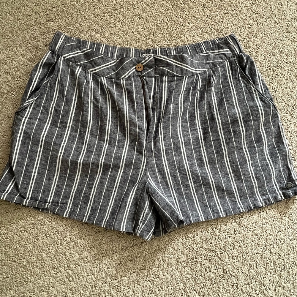 Roxy shorts